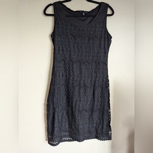 Tiana Black Sleeveless Lace Sheath Dress Size M